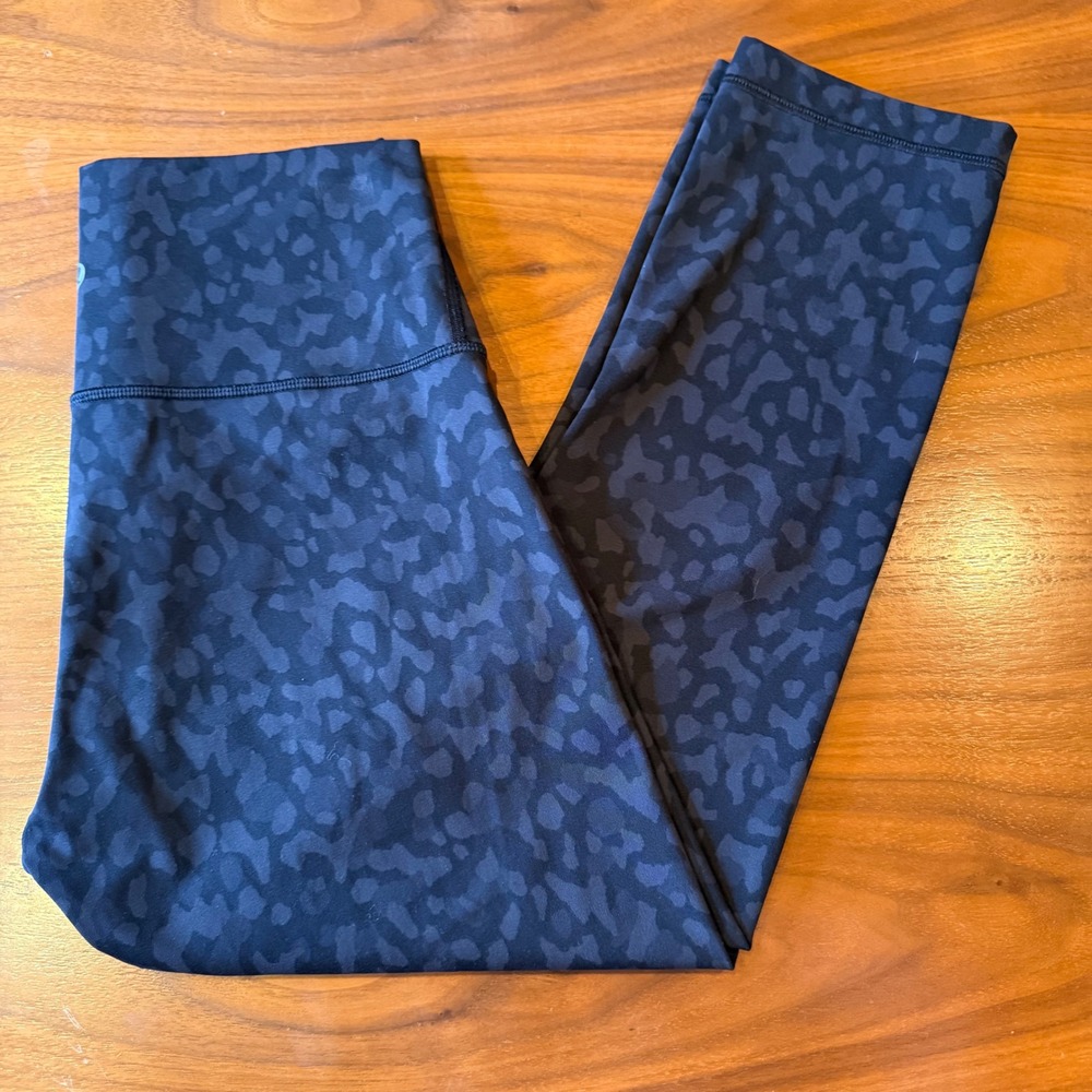 Lululemon Align‎ High-Rise Crop Leggings Camo Dark Multicolor size 6